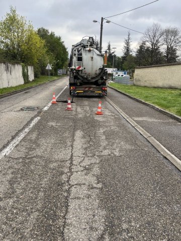 curage de réseaux eu d250 pour gainage  à Villefontaine 