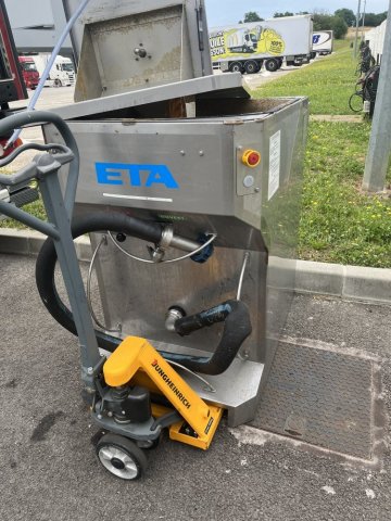 vidange et nettoyage d'un bac à graisse amovible à Chaponnay