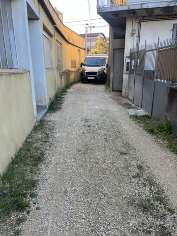 débouchage de canalisation dans des rue inaccessible en poids lourd 