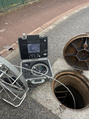 inspection video pour vérification de réseau dans un lotissement après livraison de chantier à Frontonas