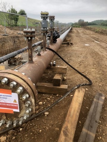 mise en pression d'un pipeline à Artas 