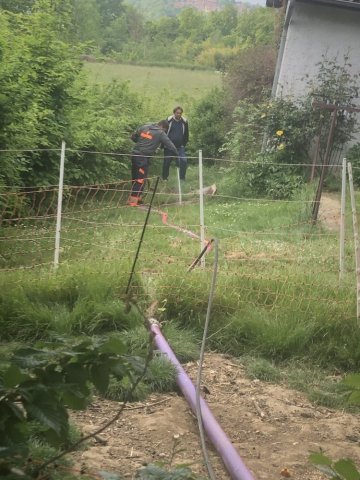 vidange tet nettoyage d'un bac dégraisseur chez un particulier à Villeneuve de Marc 