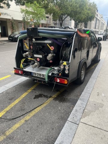 curage de canalisation au 3 étages pour passage camera à Lyon 7 