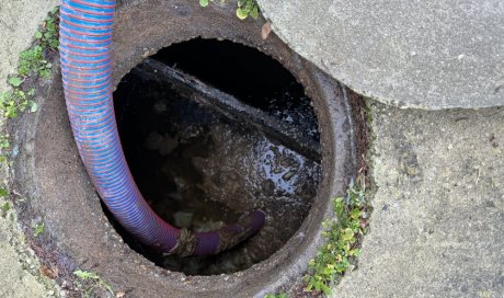 vidange et nettoyage d'une fosse septique et d'un bac à graisse avec curage des canalisation à Saint Jean de Bournay 