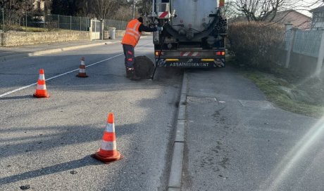 curage de réseau eu dans un lotissement à Saint Just Chaleyssin