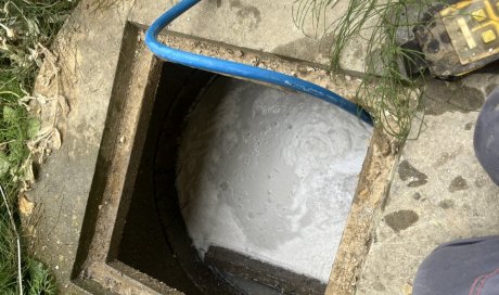 débouchage d'une canalisation salle de bain à Vénérieu 