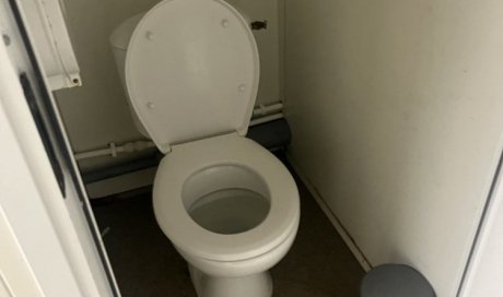 débouchage d'une canalisation wc d'Algeco dans un centre équestre à Septème