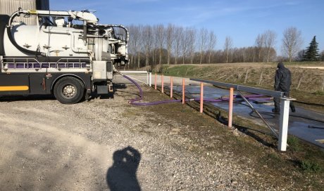 nettoyage d'une bascule de peser agricole à Frontonas,