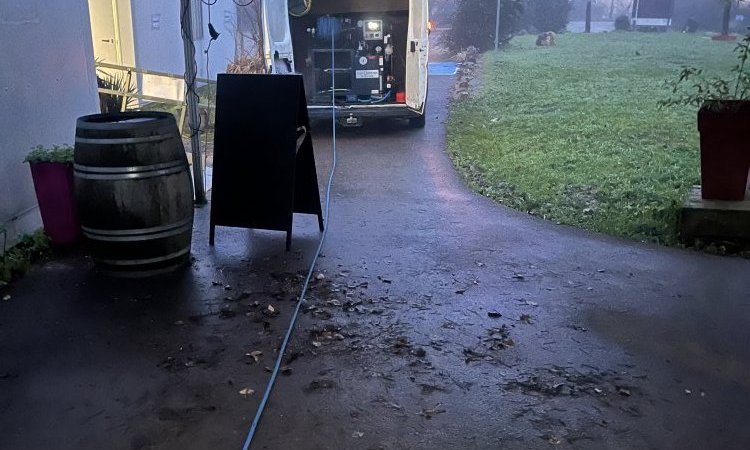 débouchage canalisation d'un algeco dans un centre équestre à Miribel 