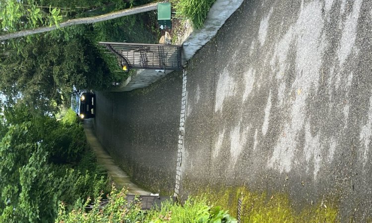 vidange et nettoyage d'une fosse toutes eaux non accessible en pl à Maubec 