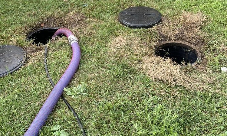 vidange et nettoyage de 2 fosses toutes eaux pour entretien à Roche 