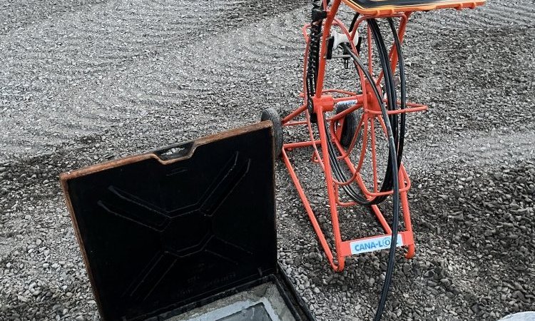 inspection camera sur un chantier de stade de foot à Sorbier 