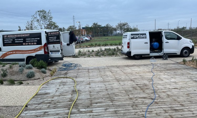 curage de canalisation pour chantier de fraisage de fer à béton par la société RST à Châteauneuf sur Isère