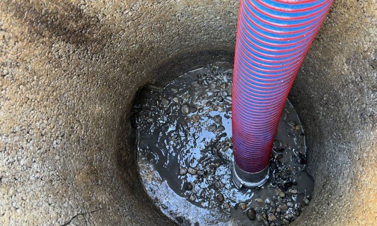 curage d'un réseau d'eau pluviale dans un lotissement pour entretien à Frontonas