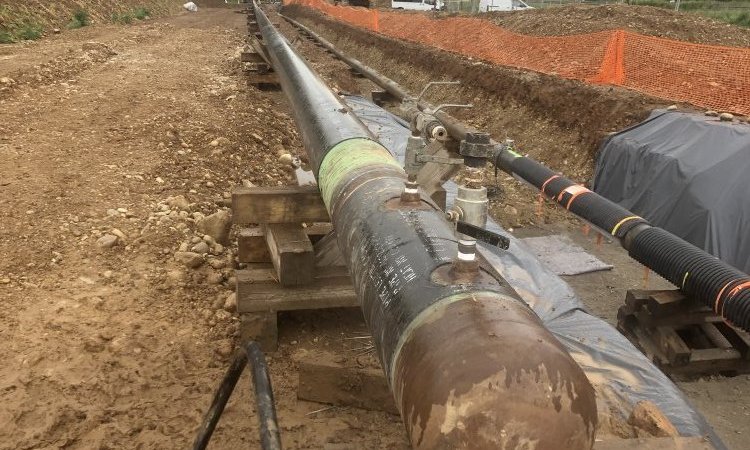 mise en pression d'un pipeline à Artas 