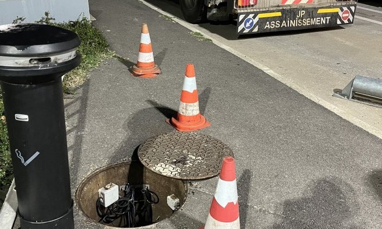 vidange et nettoyage haute pression d'un poste de relevage dans une société pour travaux de réparation à Chaponnay