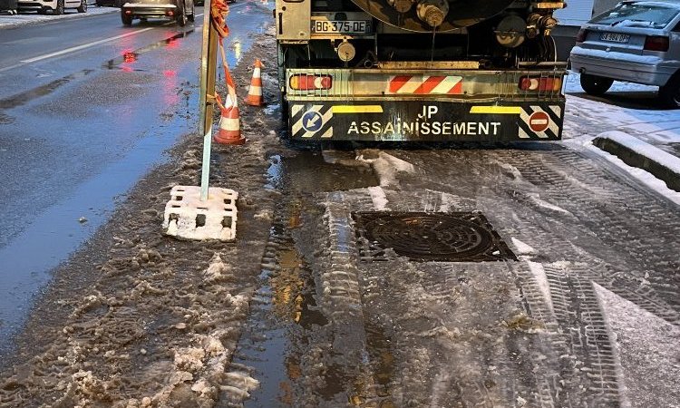 curage de réseaux eu sous la neige à Saint Laurent de Mure 